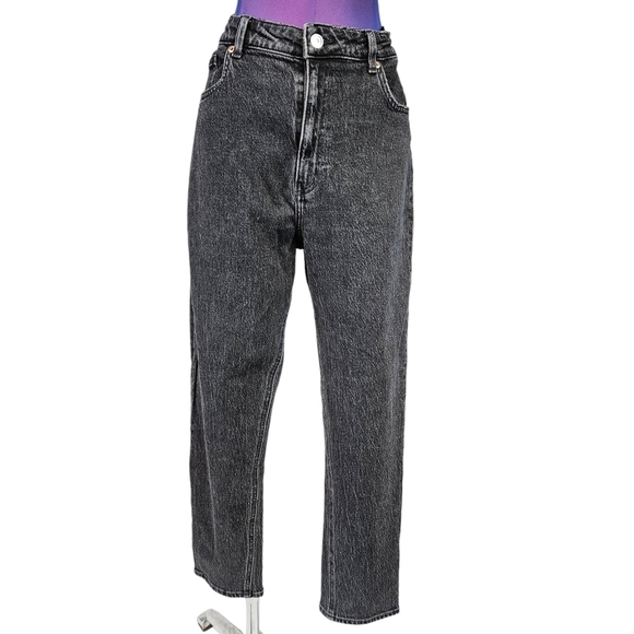 H&M Stonewashed Black‎ Denim Mom Jeans Tapered Leg Size 12 Women's L19 - Picture 10 of 11